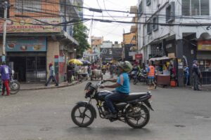 fachada-de–la-42-13-16db2fddhttps://www.diariolibre.com/actualidad/ciudad/2023/07/24/la-42-de-capotillo-esta-de-moda/2412087